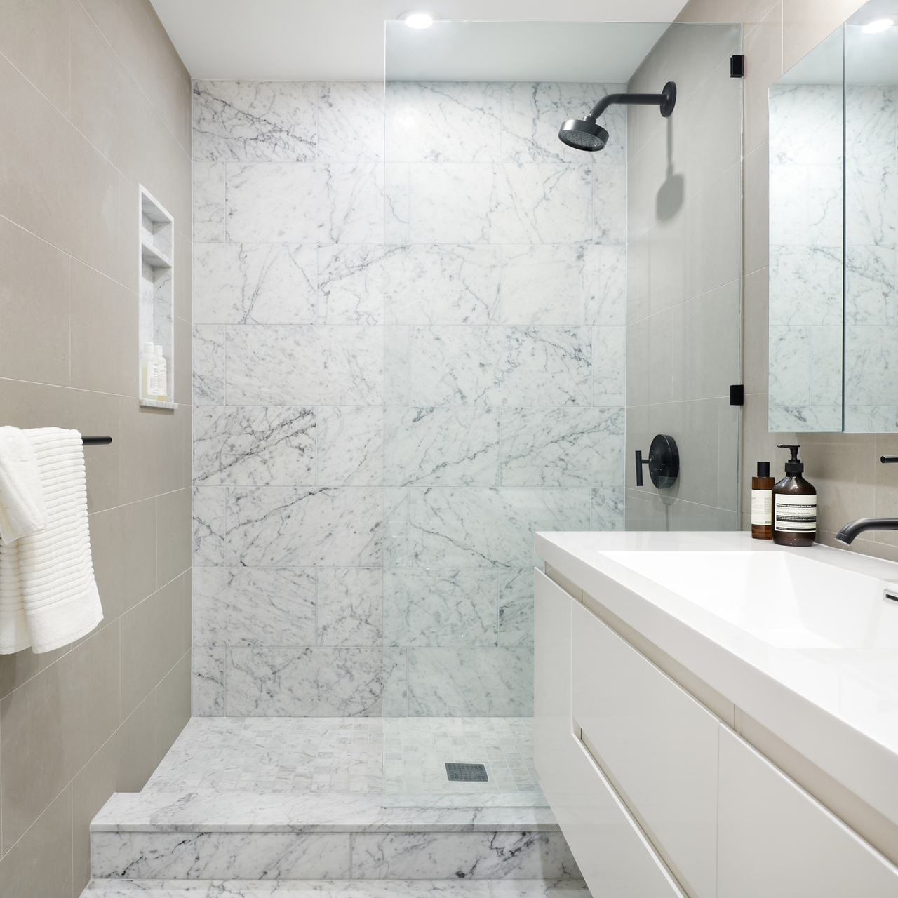 Using Marble in Your Bathroom - What to Know