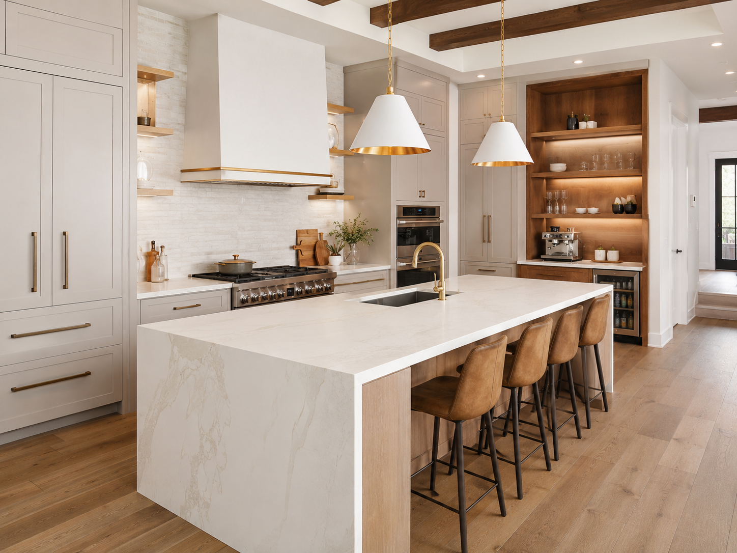 White and gold Kitchen Luxury